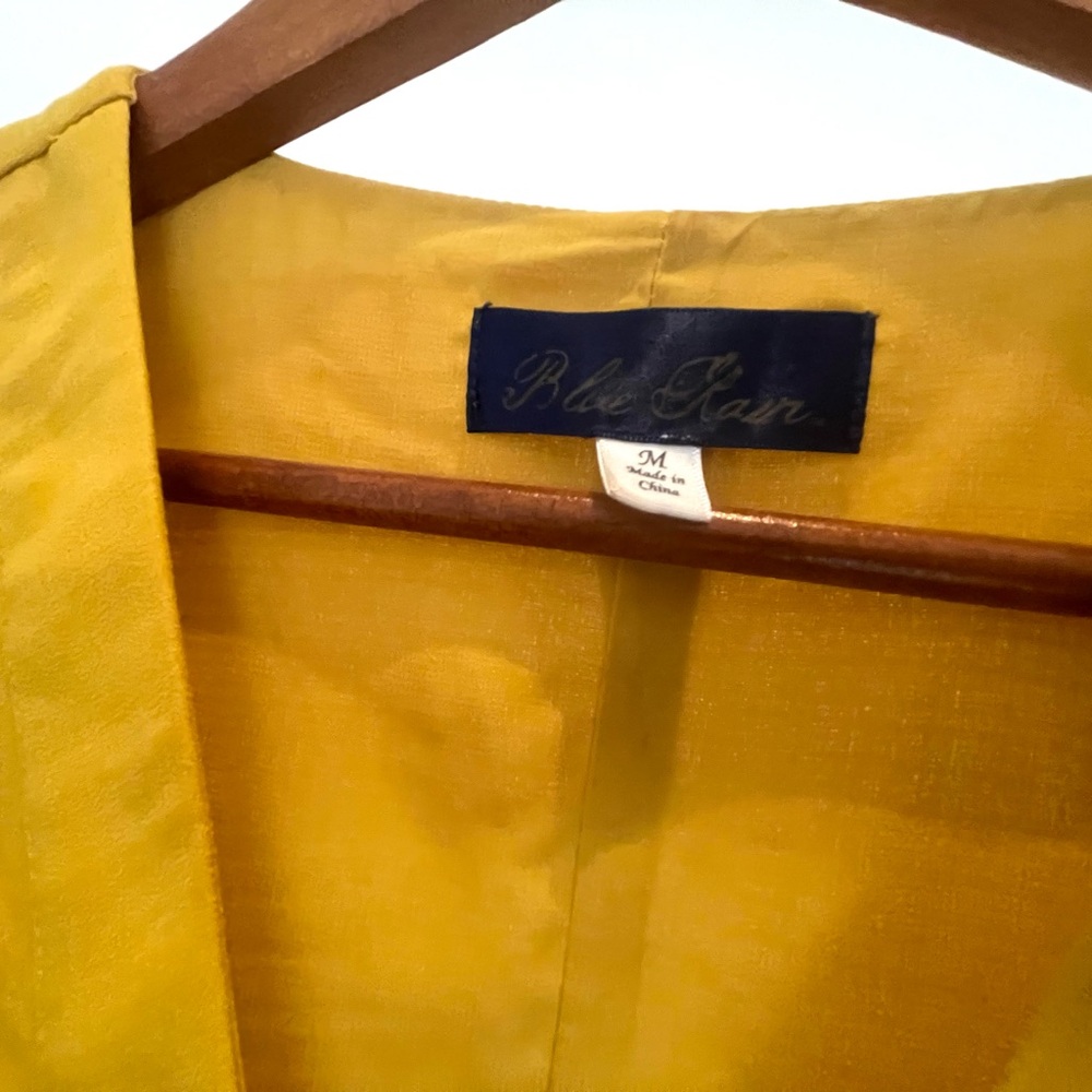 Women’s wrap around blouse - Picture 2 of 3